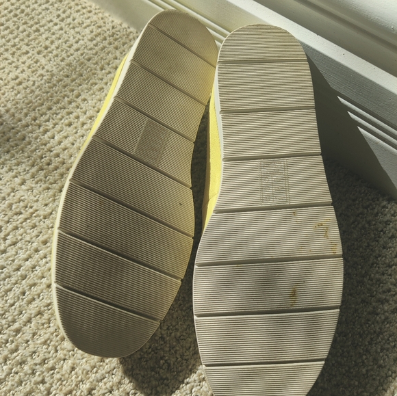 Caslon Women's Hadley Yellow Loafer - Size 7 - Picture 7 of 10